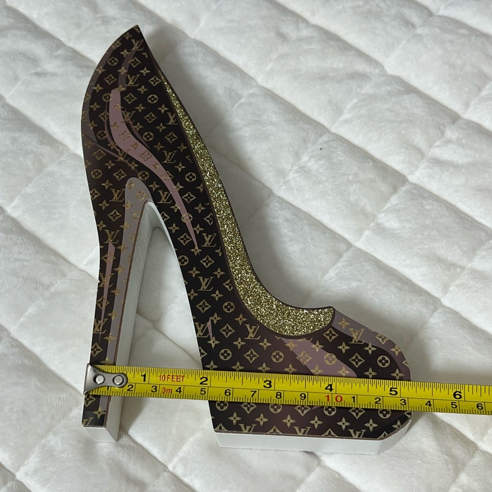 Luxury Designer Shoe Art Decor - Picture 4 of 6